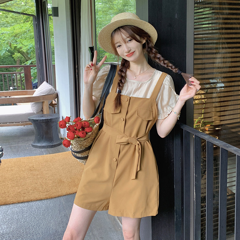 网红炸街背带裤女夏薄款2025年新款休闲时尚洋气减龄短裤两件套装,女装套装/套裙,2C028