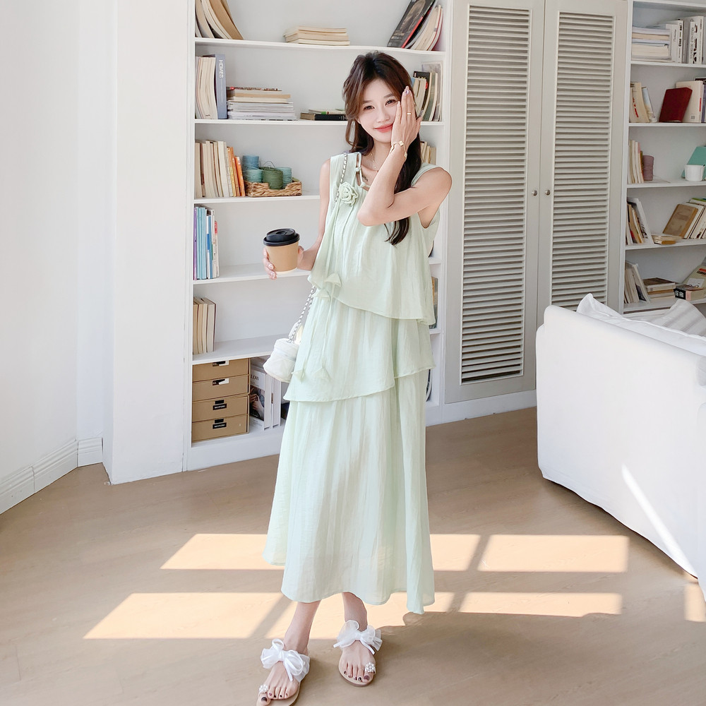 绿色无袖连衣裙女夏季新款海边度假温柔甜美显瘦氛围感仙女裙长裙,女装连衣裙,2C131