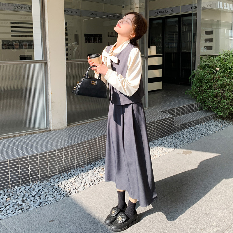 灰色法式温柔风假两件上衣套装裙女2025年春季新款半身长裙两件套,女装套装/套裙,2C092
