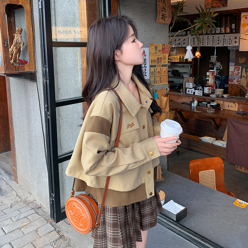 卡其色工装小外套女春秋2025新款独特超好看短款宽松休闲夹克上衣图片