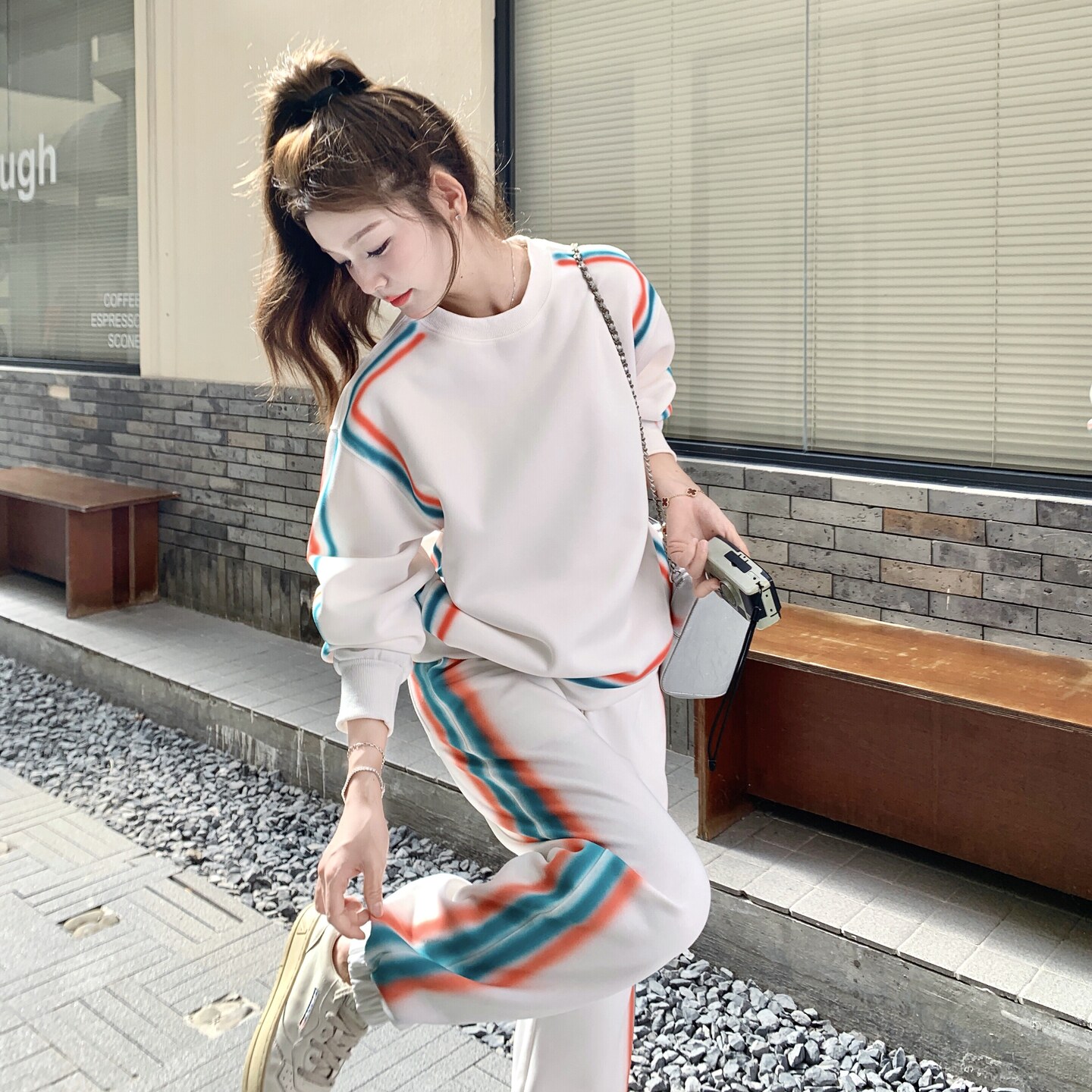 白色学院风运动套装女2025秋季韩版条纹撞色长袖卫衣阔腿裤两件套,女装套装/套裙,2C325