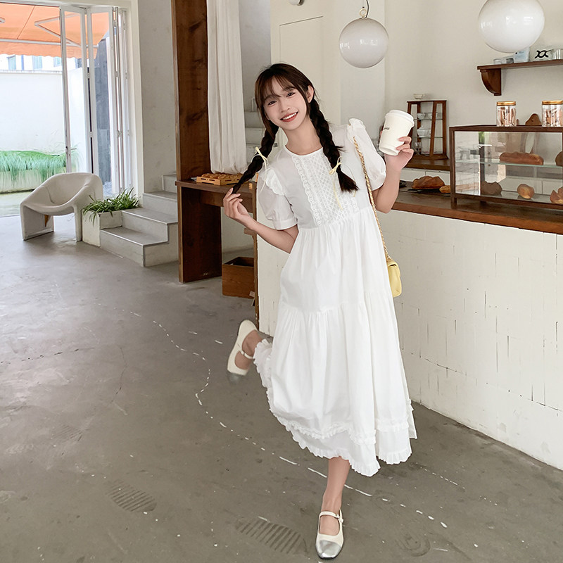 初恋清纯奶甜白色连衣裙女夏2025新款法式甜美蕾丝泡泡袖收腰长裙图片