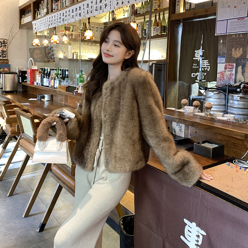 现货~~！！！皮毛一体仿皮草大衣搭配今年流行裤子P195裤子p95,女装短外套,2C262