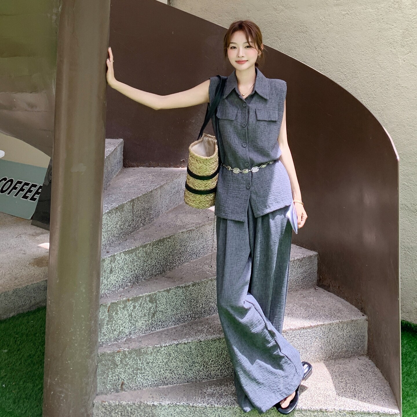 时尚无袖衬衫马甲阔腿裤两件套装女2025夏新款气质显瘦老钱风穿搭图片