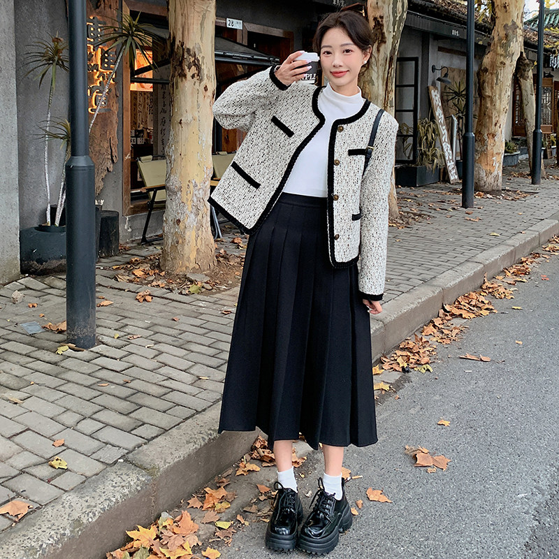 粗花呢小香风外套女2024春秋新款高级感韩版小个子别致漂亮短上衣,女装羽绒服,2C057