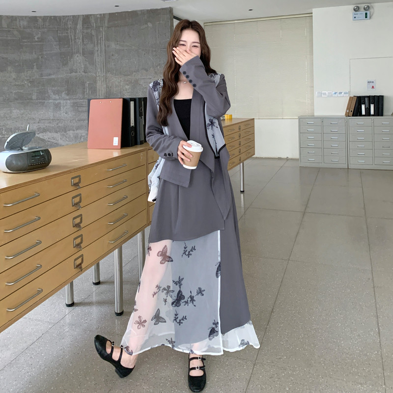 深灰色西装网纱碎花拼接套装裙女秋季2025新款不规则半身裙两件套,女装套装/套裙,2C230