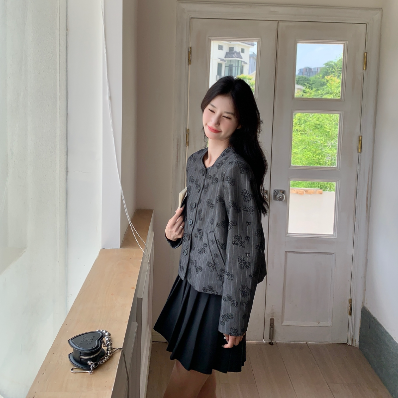 灰色条纹碎花小香风西装外套女春秋短款赫本风气质韩系西服上衣,女装短外套,2D146