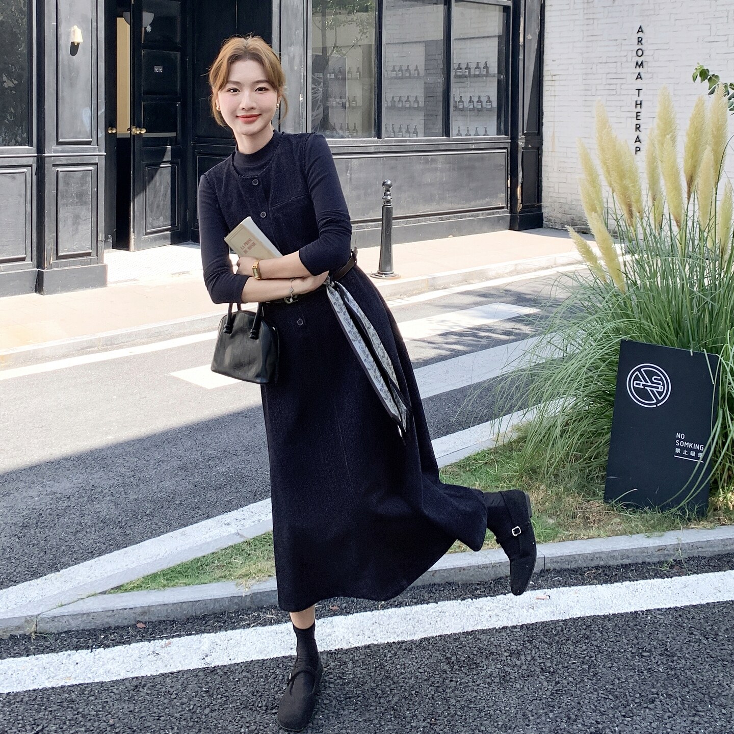 韩版复古圆领背心连衣裙女2025年春秋季新款收腰显瘦减龄上衣套装,女装套装/套裙,2C307