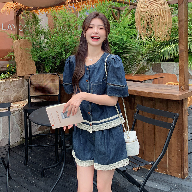 网红炸街复古蓝色牛仔套装女夏2025新款小个子蕾丝拼接短裤两件套,女装套装/套裙,2C098