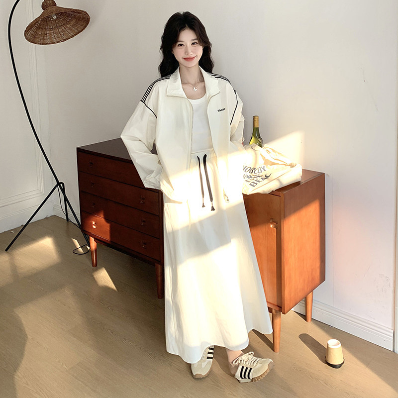 条纹设计休闲运动套装裙女春新款小个子韩版百搭上衣半身裙两件套,女装套装/套裙,2C135