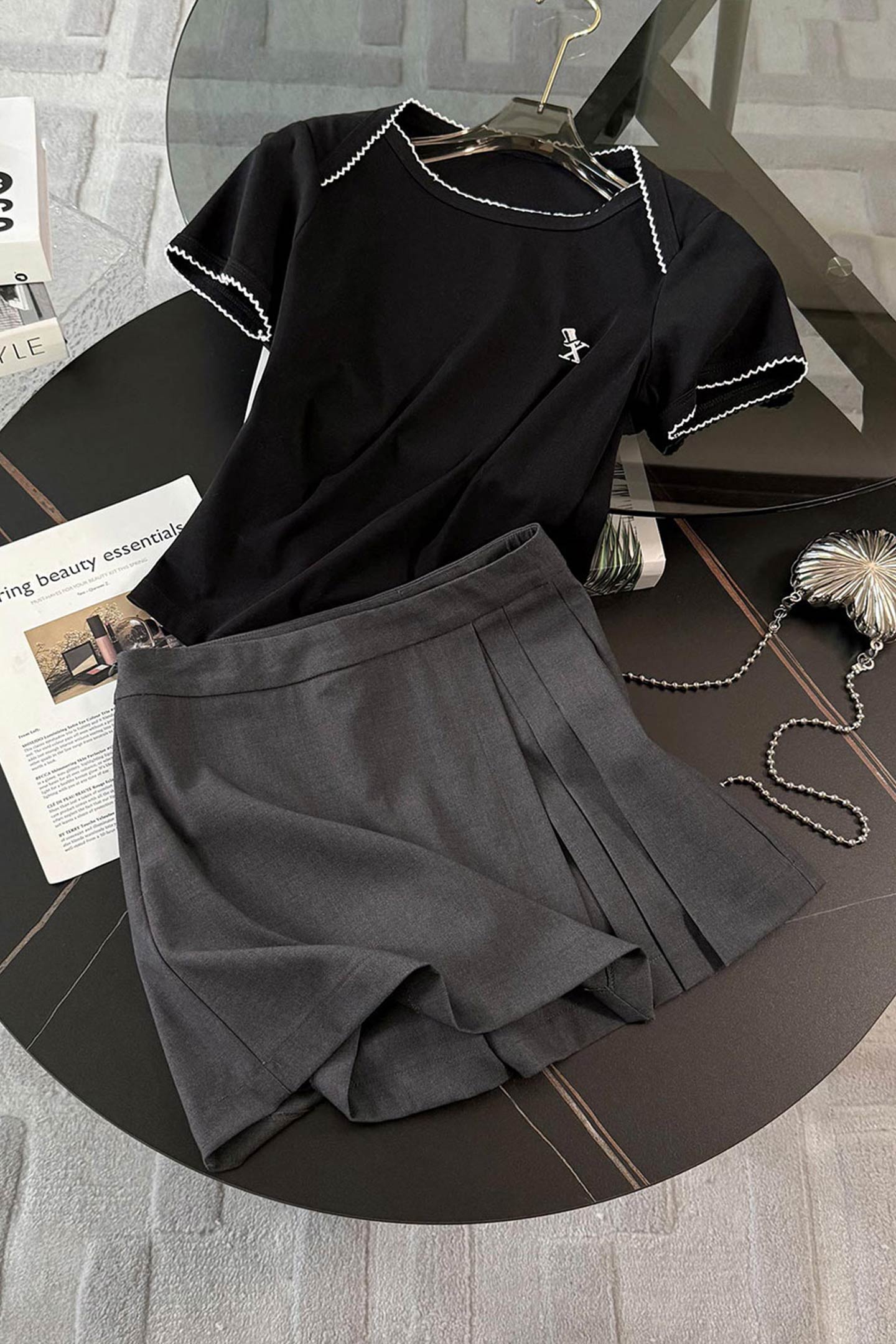 女夏季新款时尚运动休闲套装洋气修身圆领短袖上衣百褶裤裙两件套,女装套装/套裙,2C310