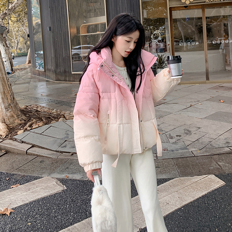 渐变粉色羽绒服女冬季新款百搭甜美今年流行洋气白鸭绒加厚外套,女装羽绒服,2C218