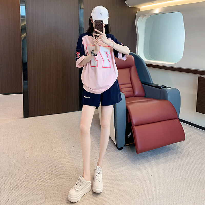 设计感字母印花短袖阔腿短裤两件套女夏季图片
