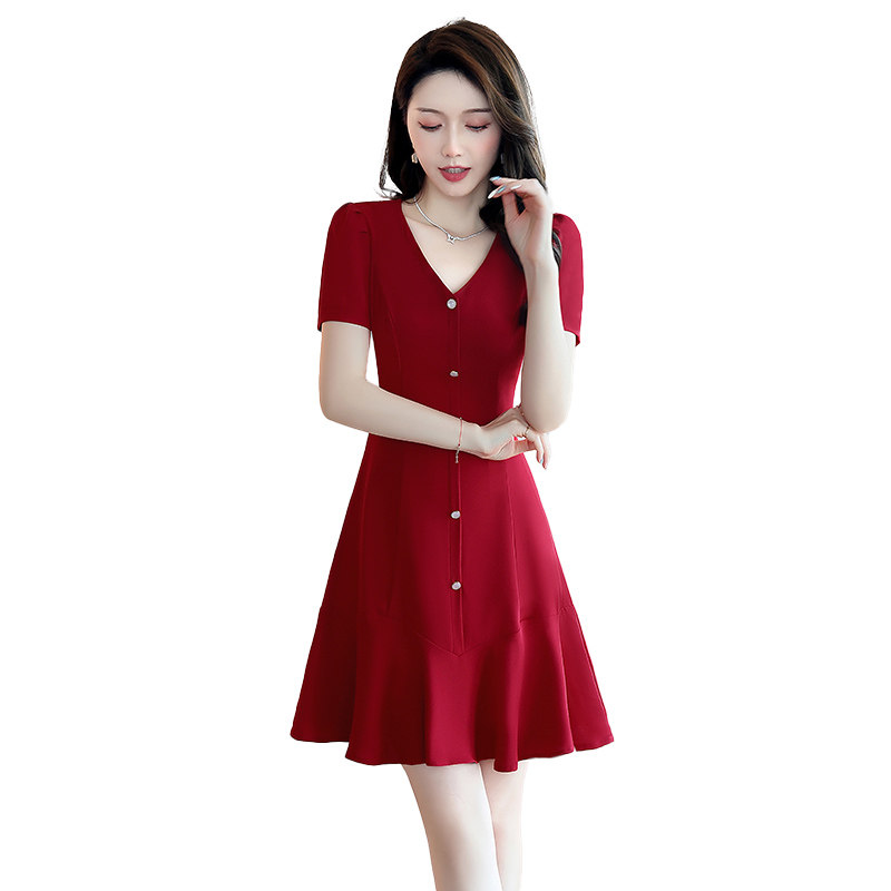 法式连衣裙女夏季2025新款设计感小众时髦裙子，女装连衣裙，自然秀,女装连衣裙,自然秀