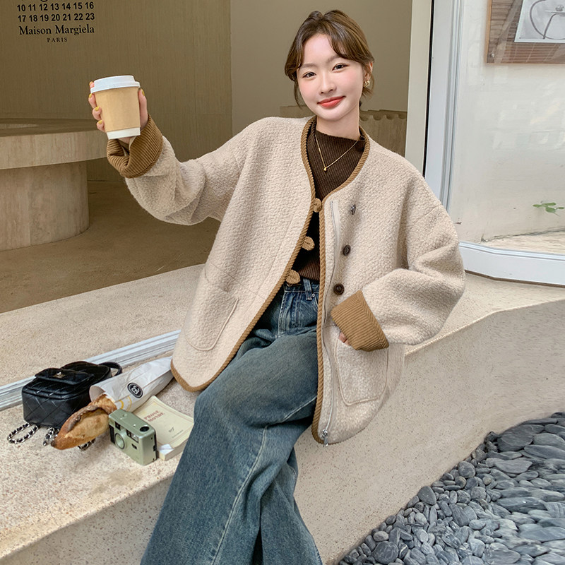 1817现货秒配数据款羊羔毛外套P165K228,女装短外套,2C225