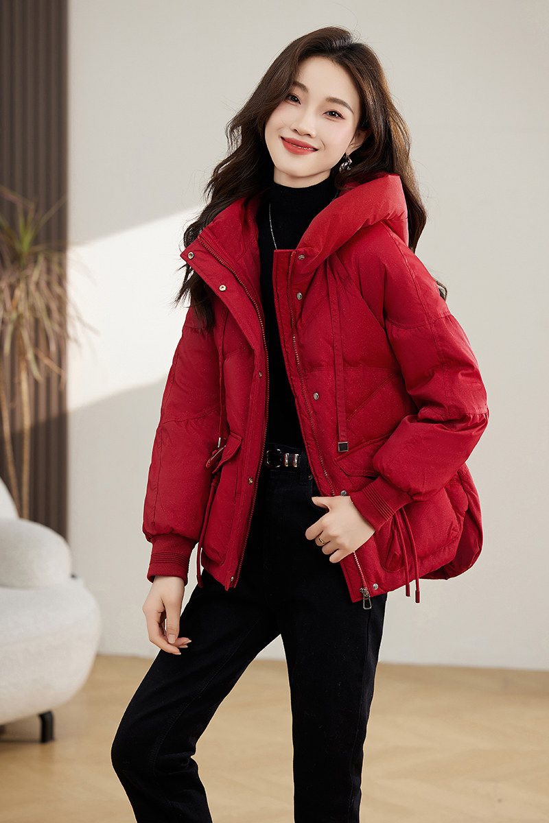 大红色羽绒服女2025年冬季新款结婚回门保暖加厚小个子白鸭绒外套,女装羽绒服,蓝朵琳