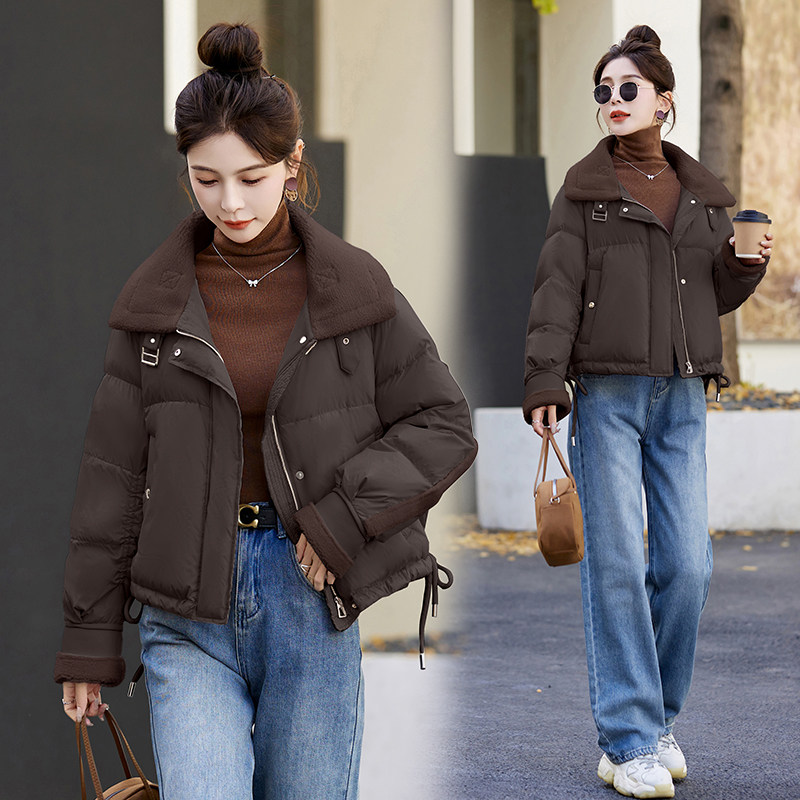 新款羽绒服女短款冬季设计感羊羔毛领拉链款白鸭绒面包服外套，女装羽绒服，自然秀,女装羽绒服,自然秀