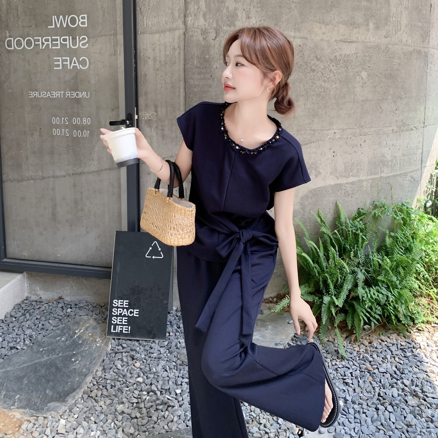 独特漂亮通勤穿搭短袖套装女夏2025年新款超火高级感阔腿裤两件套,女装套装/套裙,2C098