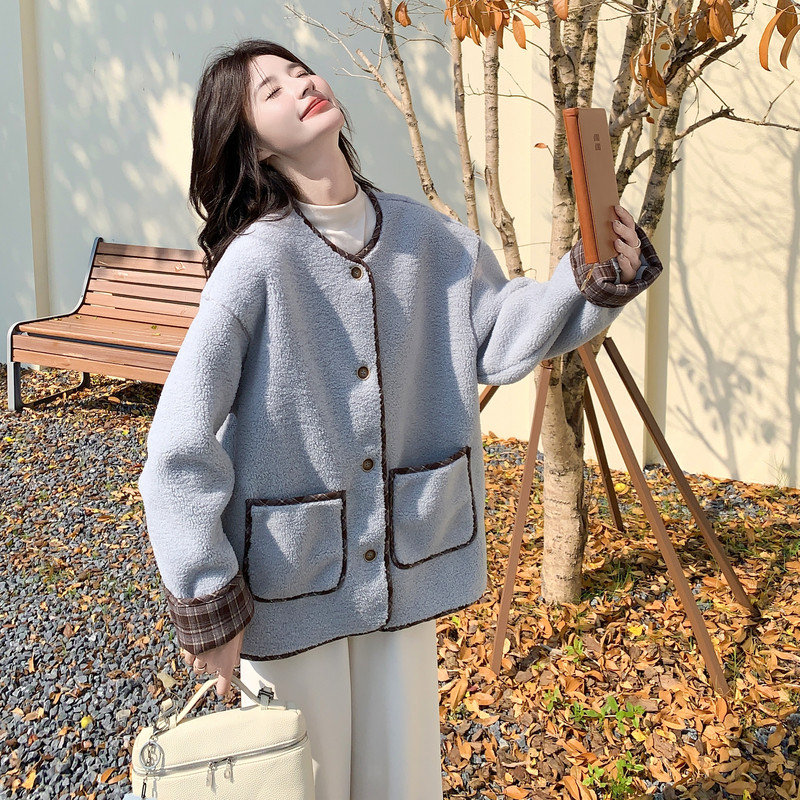 浅蓝色皮毛一体羊羔毛外套女秋冬2025新款小个子巨好看高级感棉服,女装短外套,2C131