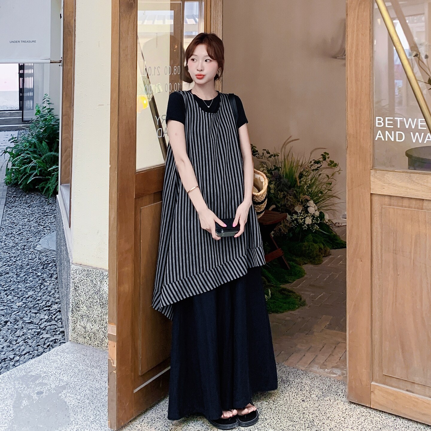 无袖条纹背心连衣裙T恤阔腿裤三件套女夏日绝美松驰感慵懒风超火图片