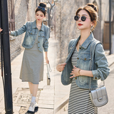 浅蓝色