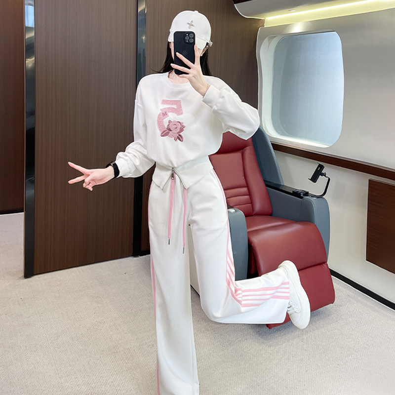 时尚白色短款收腰卫衣阔腿裤两件套女秋,女装套装/套裙,2C310