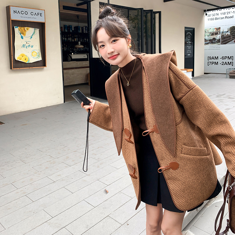 现货~~！！！！新款卡其色毛呢大衣女款P185  2C262图片