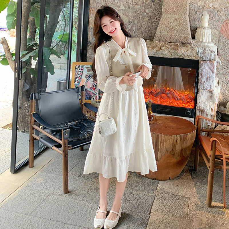 小香风白色温柔长袖连衣裙女2025春秋超火好看气质马甲长裙两件套,女装套装/套裙,2D078