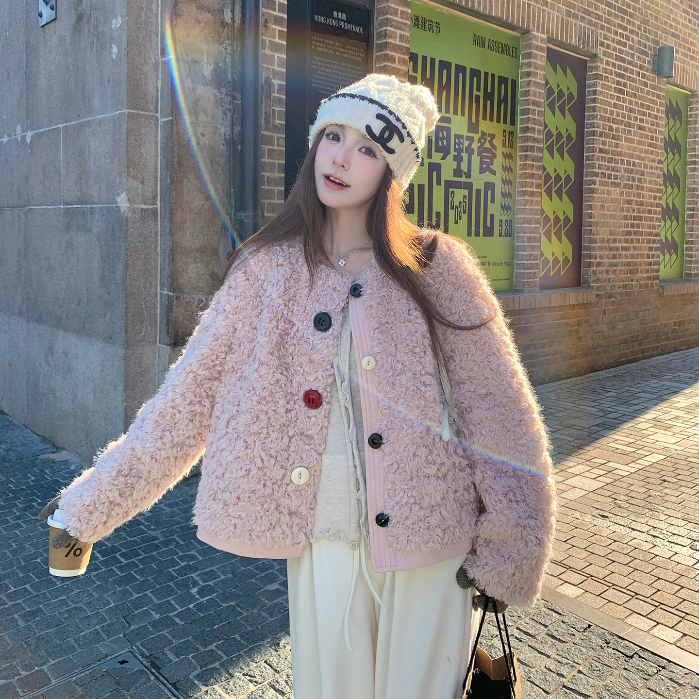 粉色羊羔毛短外套女冬季2025新款韩系减龄保暖加厚百搭毛绒绒棉服,女装短外套,2D043