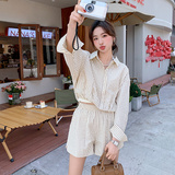 2025夏季女装新款竖条纹假三件套欧版时尚吊带衬衫短裤套装，女装套装/套裙，2C233
