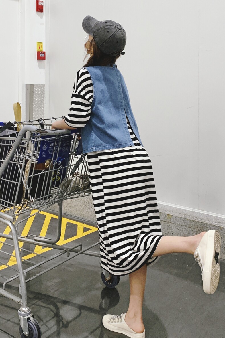 主推原209后背开叉牛仔马甲+条纹裙套装9390-P155K208,女装套装/套裙,2C069