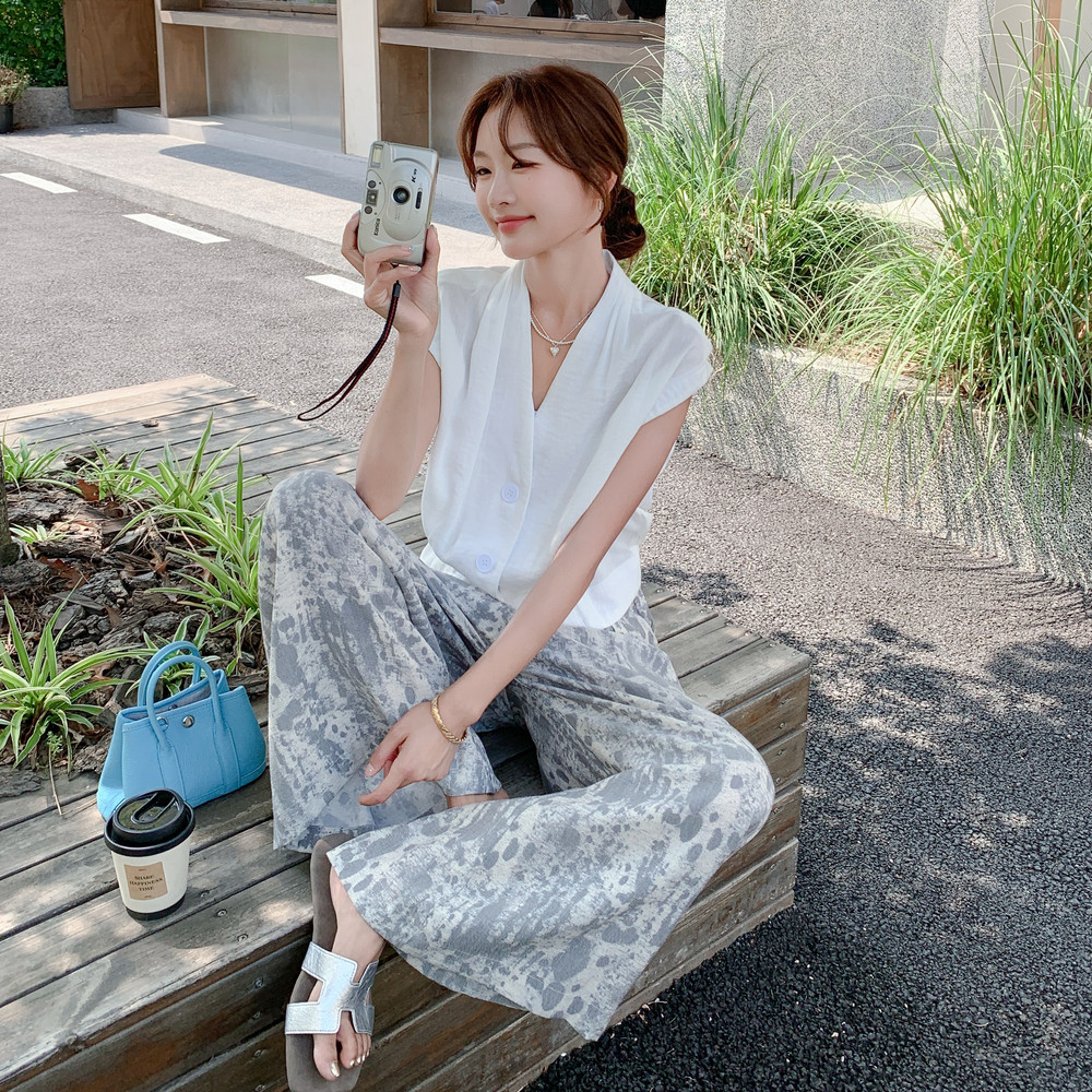新品2025夏季白色马甲+晕染棉麻阔腿裤2C233-A181-P165-K239图片