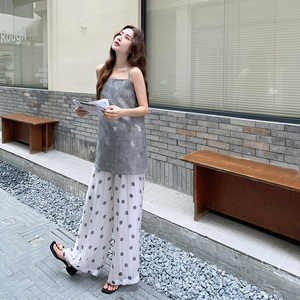 灰色蕾丝吊带阔腿裤套装女夏2025新款两件套韩系轻熟风小众爆款图片
