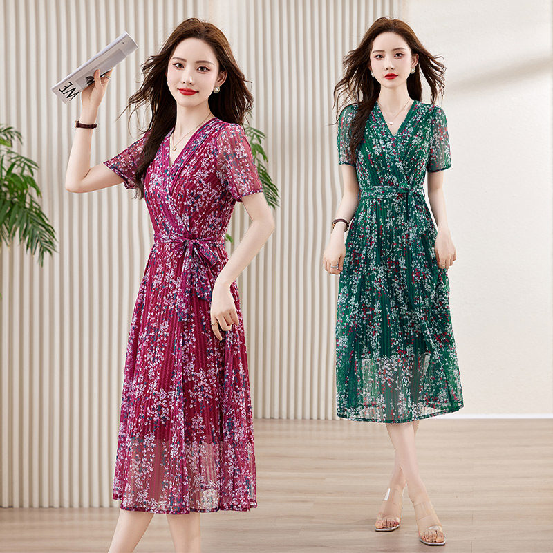 【新品】吾爱衣2418款碎花连衣裙女韩版系带收腰中长裙子,女装连衣裙,吾爱衣