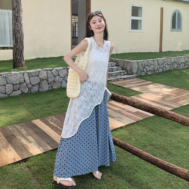 韩系甜美不规则蕾丝背心波点阔腿裤套装女2025夏新款小个子两件套图片