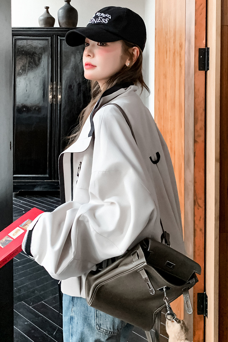 【现货】2026春新款运动夹克冲锋衣女短外套R2C086-2521P145K218,女装短外套,2C086