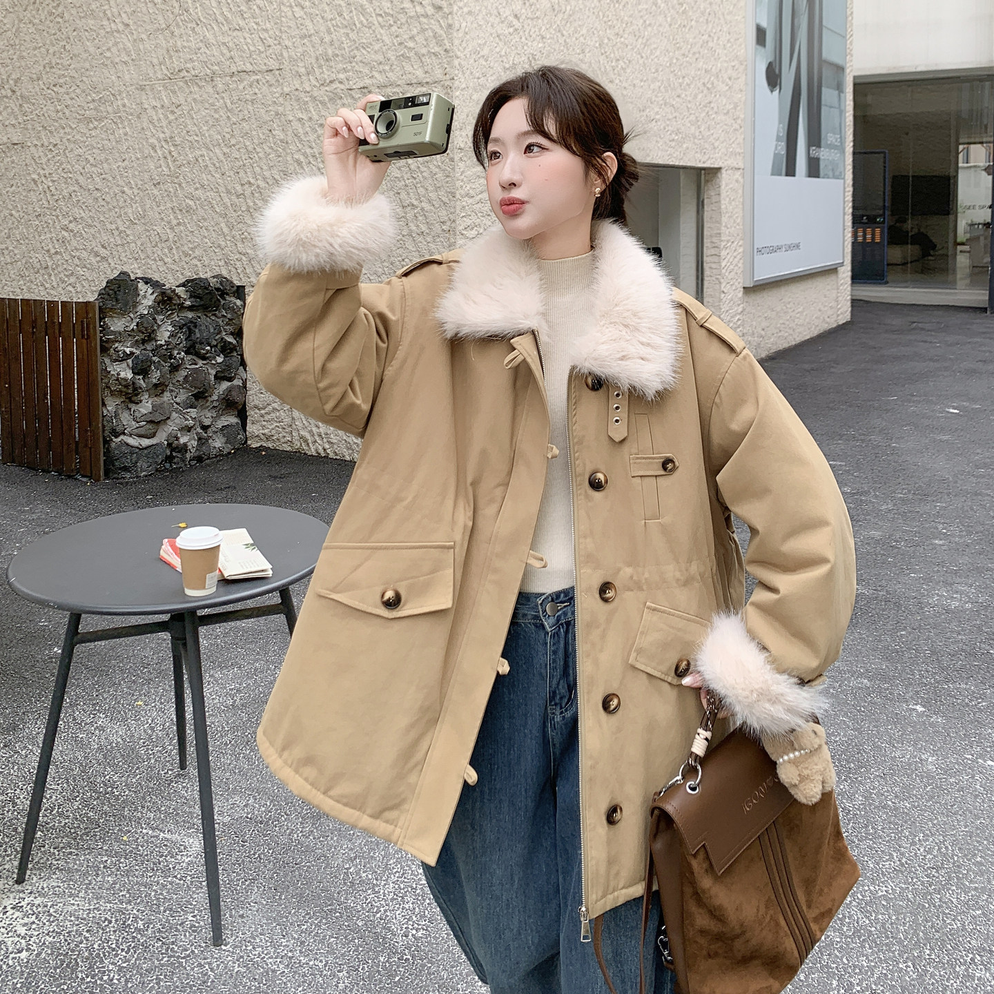 复古毛绒领派克服女冬季设计感美式加厚毛毛气质保暖工装棉服外套,女装派克服,2C166