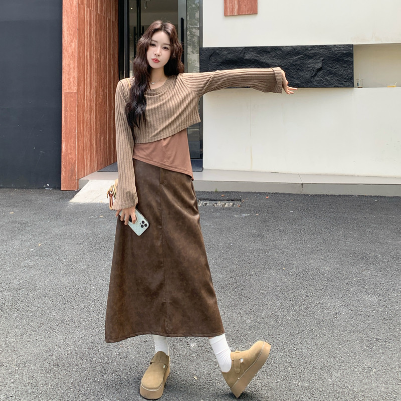 美拉德穿搭咖色套装女春秋超火好看高级小众针织罩衫半身裙三件套,女装套装/套裙,2C117