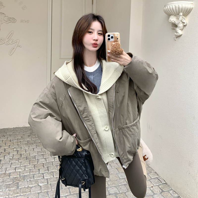 新款2025冬季时尚休闲针织连帽拼接羽绒服外套8832-P295-K398,女装羽绒服,2C230