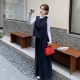 藏青色