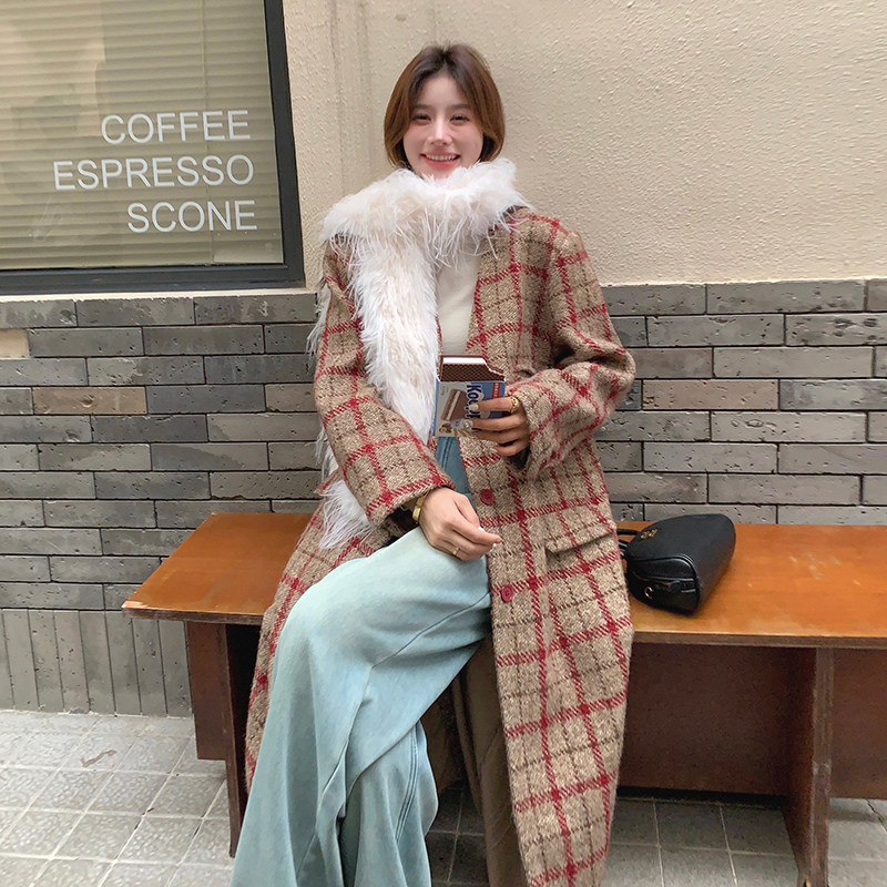 红色格纹毛呢大衣女中长款冬季新款复古英伦风高级感加厚呢子外套,女装毛呢外套,2C203