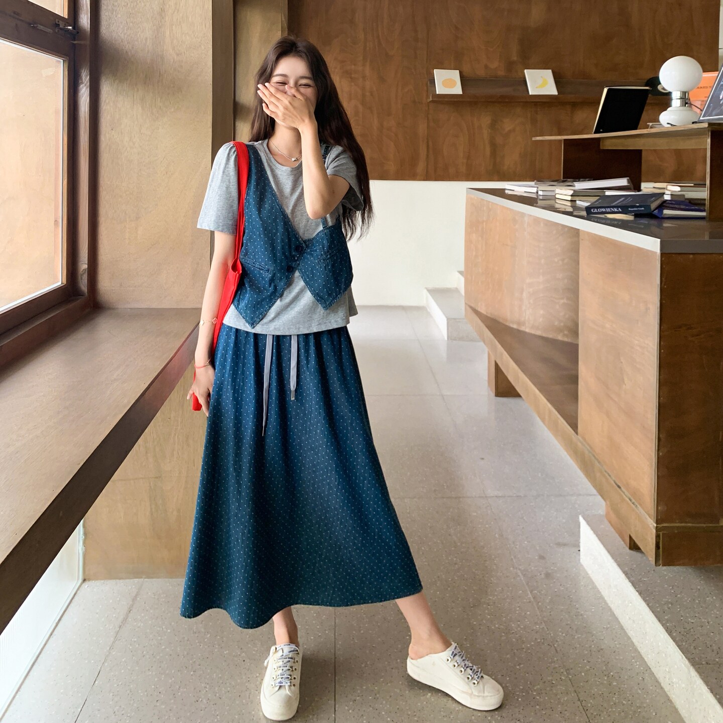 韩系慵懒风休闲套装女2025夏季新款时尚气质显瘦短袖上衣半身裙,女装套装/套裙,2C323