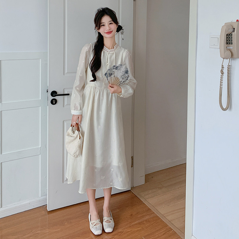 新中式国风木耳边长袖连衣裙女2024新款春夏刺绣印花收腰显瘦长裙,女装连衣裙,2C203