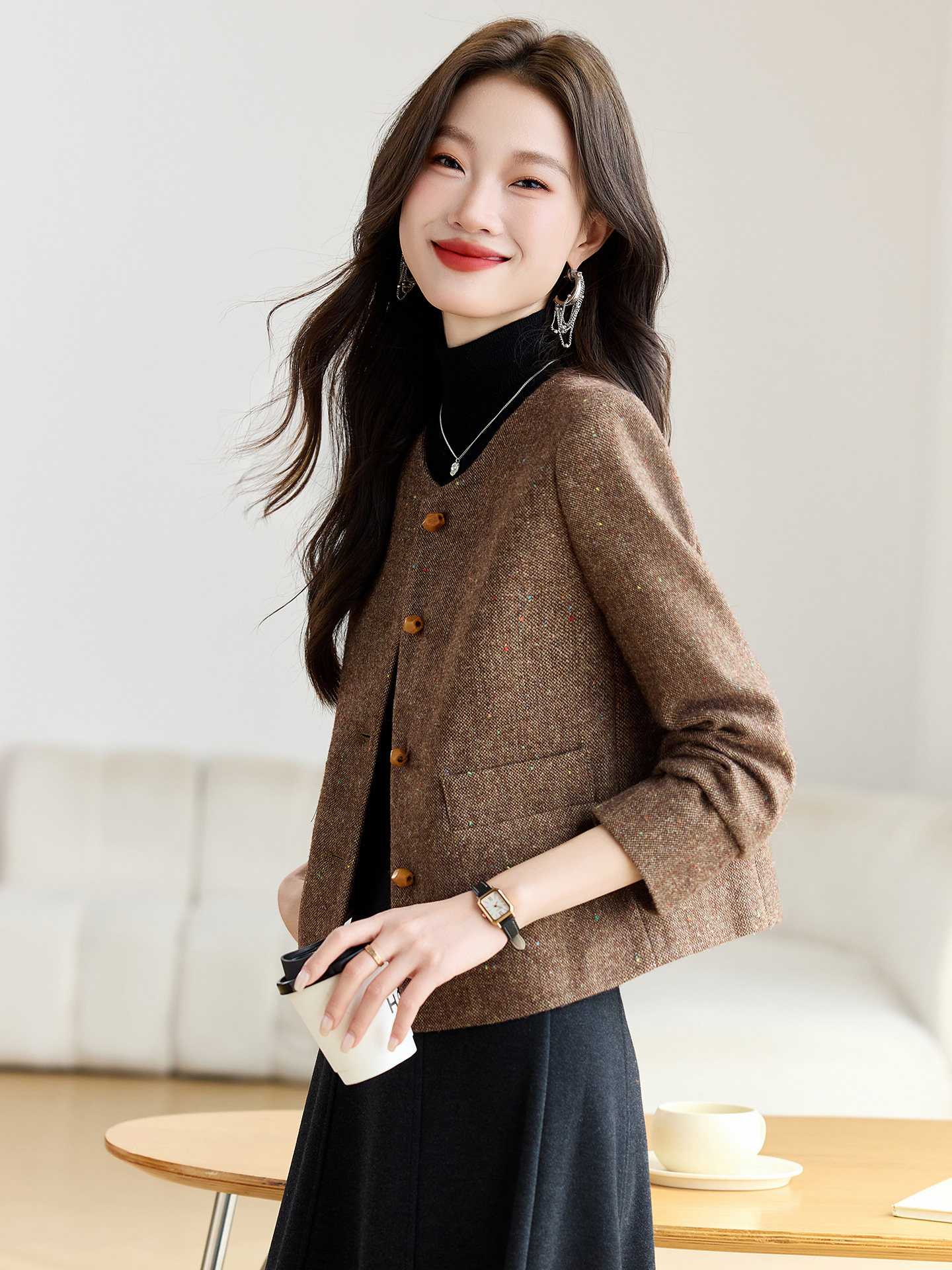 小香风名媛气质短外套女2025秋冬新款高级感显瘦百搭圆领开衫上衣图片