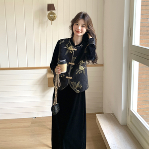 黑色新中式风套装裙女2025春季新款刺绣马甲丝绒连衣裙两件套潮图片