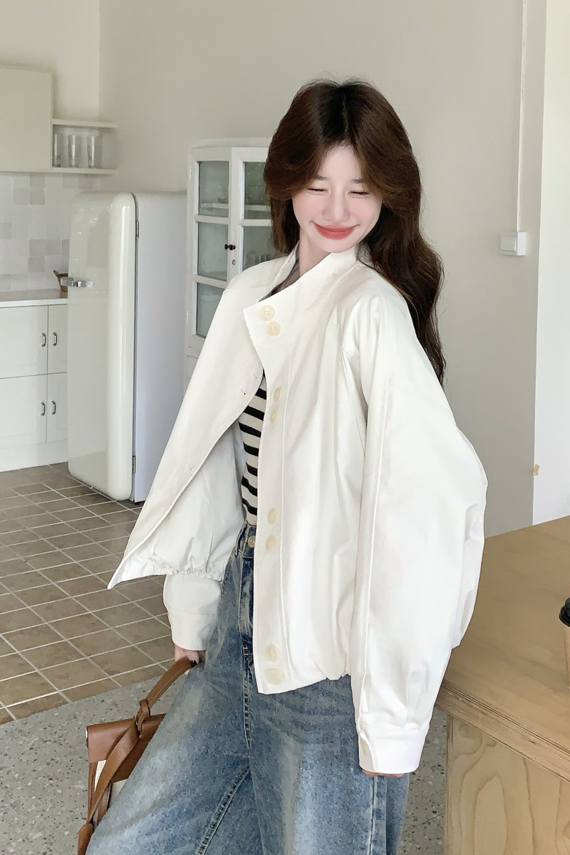 女直下摆秋季立领常规款短外套长袖休闲小众宽松秋冬白色时尚百搭,女装短外套,2C227