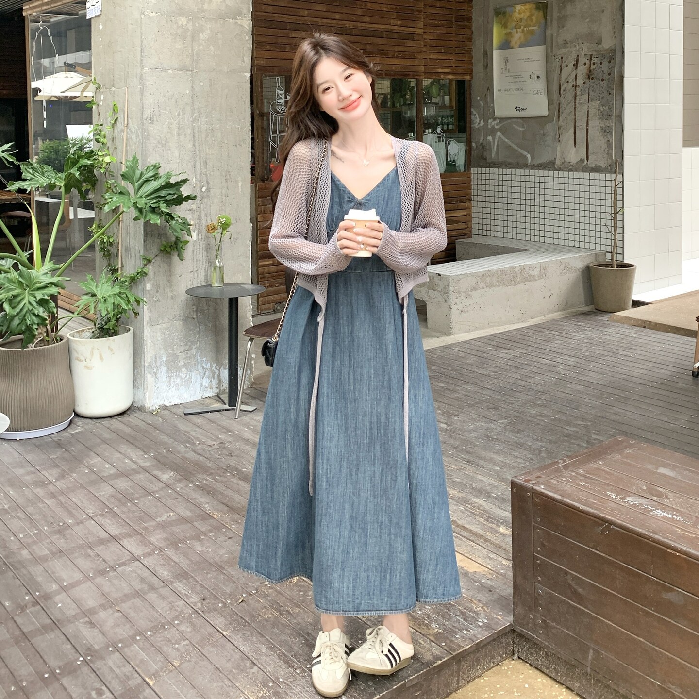 法式复古牛仔连衣裙女春秋设计感小众超好看显瘦开衫吊带裙两件套,女装连衣裙,2C166