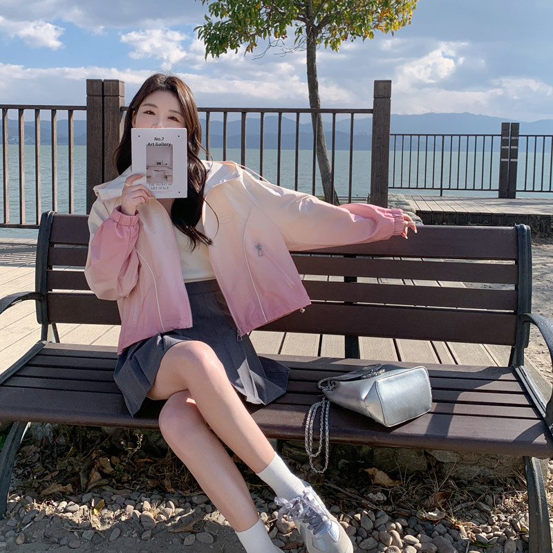 韩版甜美渐变色连帽外套女2025春秋季新款宽松显瘦减龄冲锋衣上衣,女装短外套,2C266