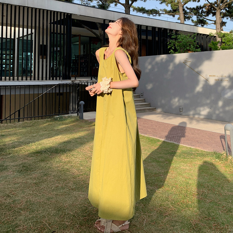 法式气质减龄背心连衣裙女2025夏季新款法式宽松显瘦甜美露背长裙,女装连衣裙,2C122