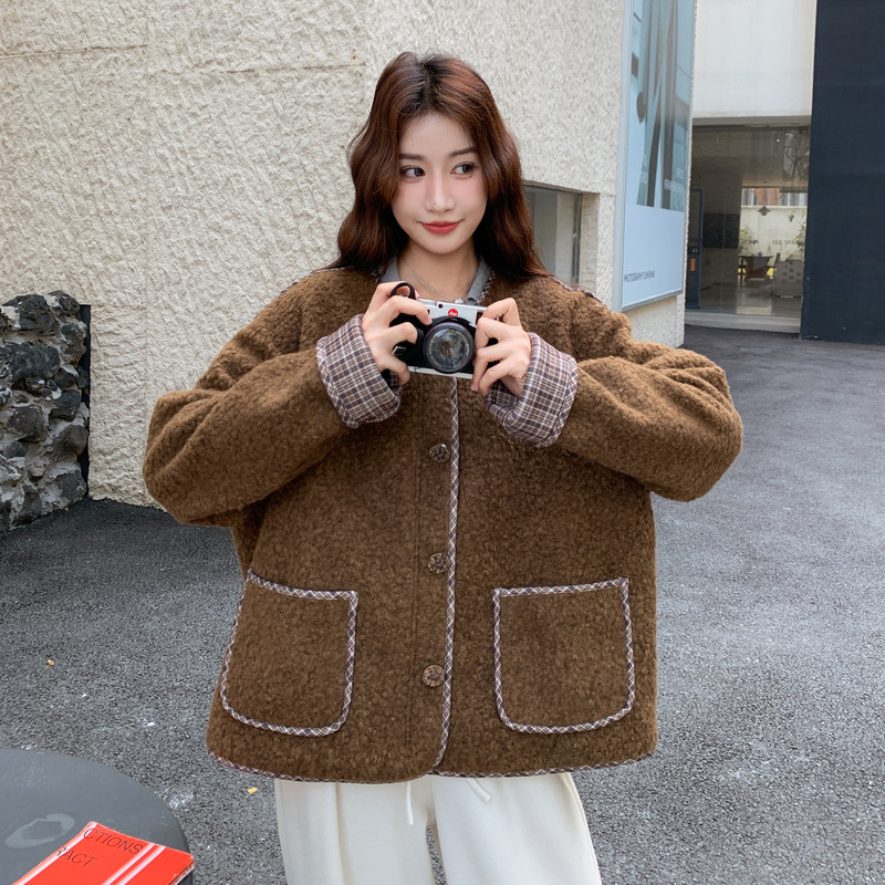 咖色美拉德格子拼接羊羔毛外套女冬季2025新款减龄日系皮毛一体潮图片